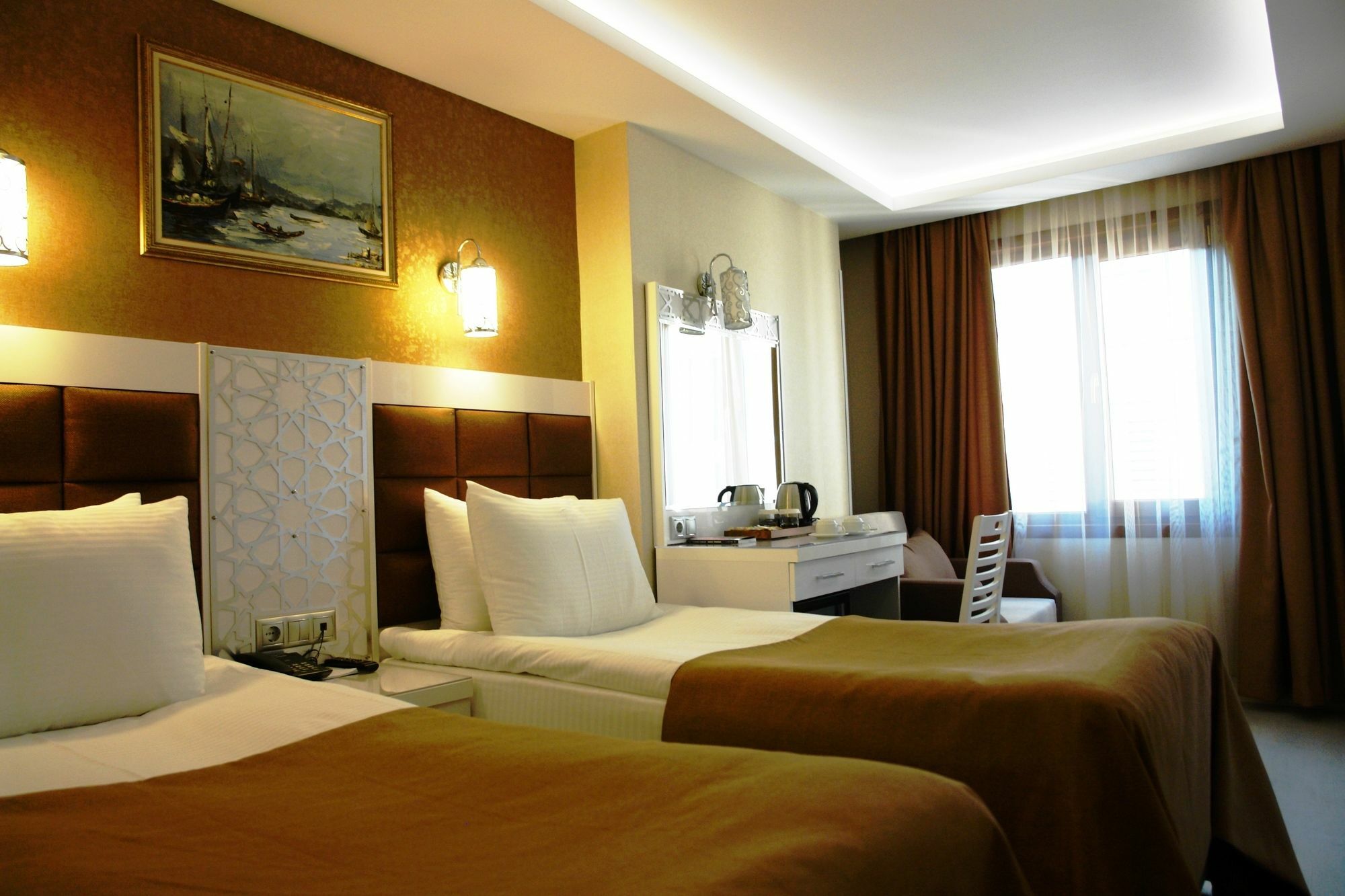 Istanbul River Hotel Exterior photo