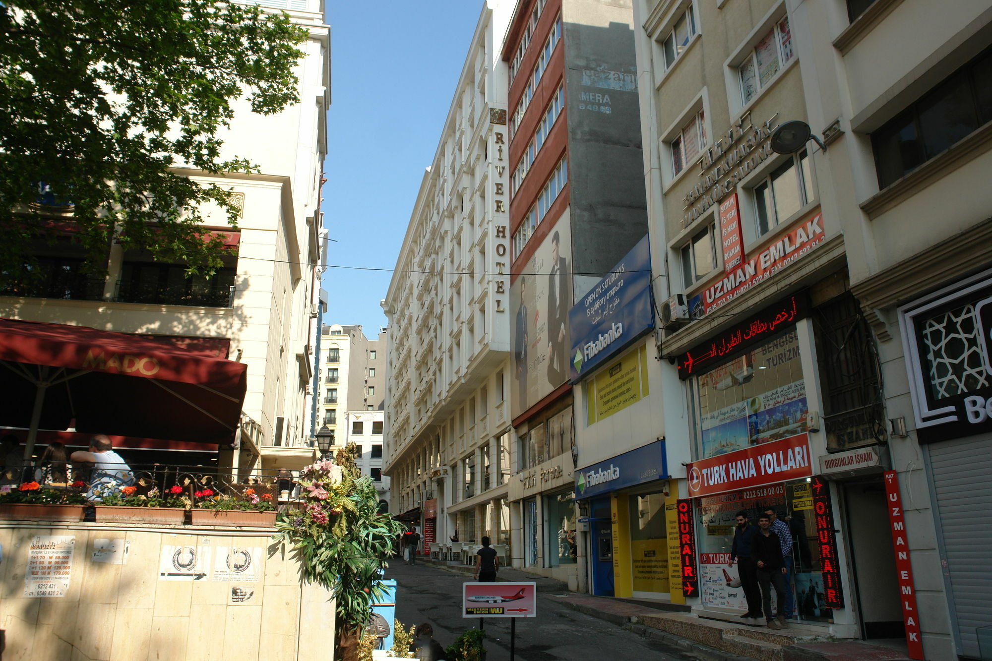 Istanbul River Hotel Exterior photo